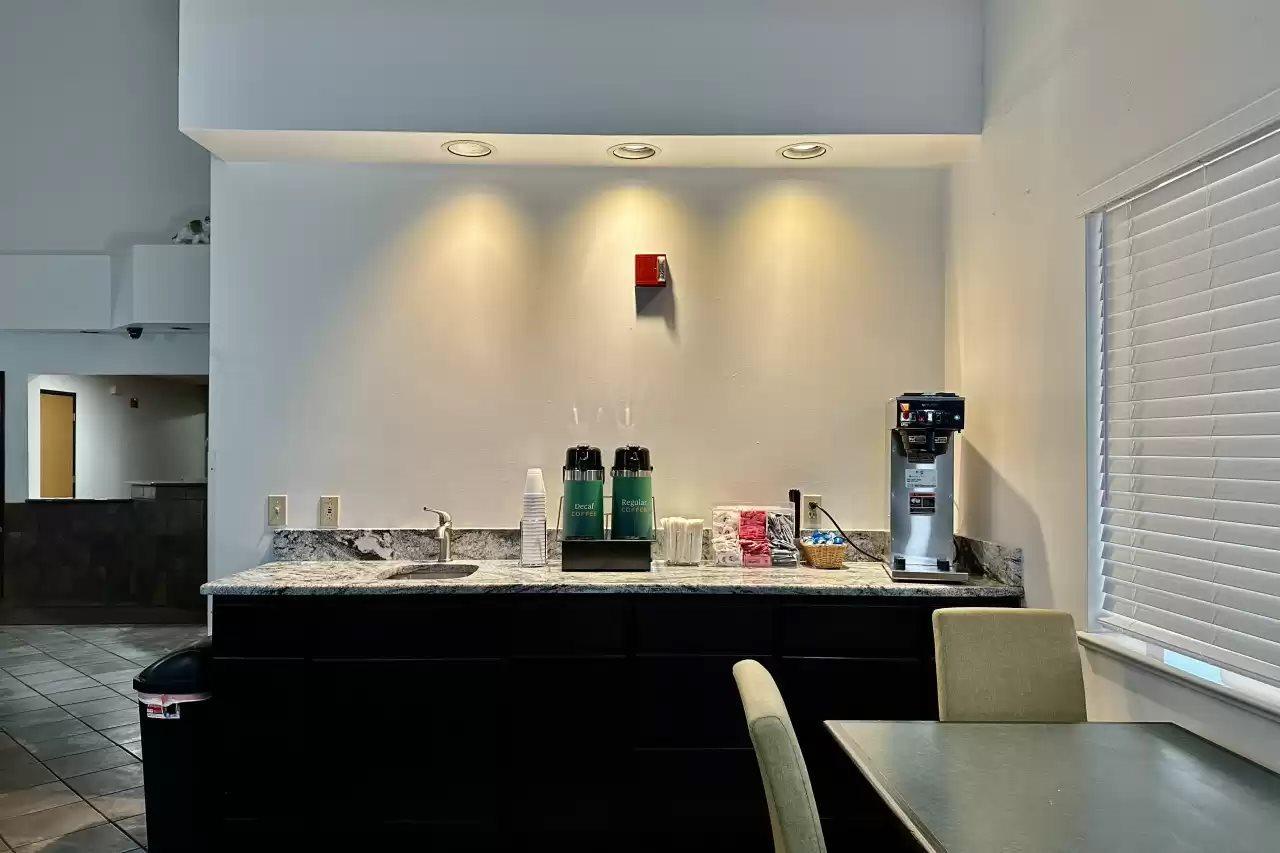 Quality Inn & Suites ジャンクション エクステリア 写真