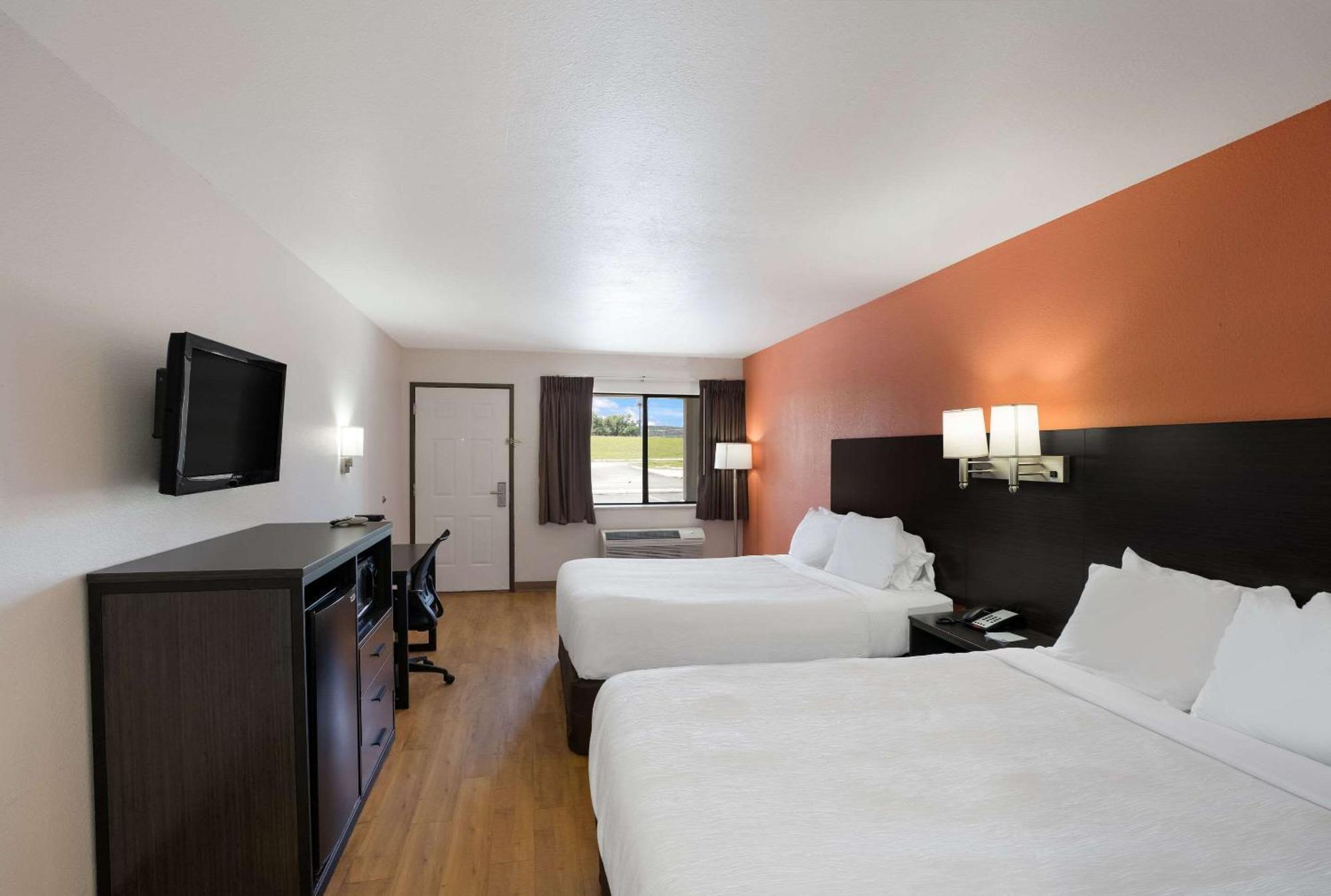 Quality Inn & Suites ジャンクション エクステリア 写真